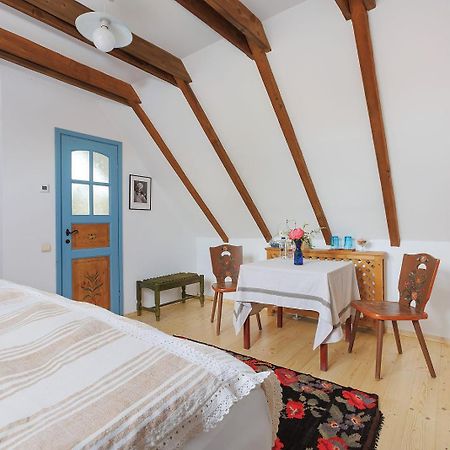 Viscri 44 Hotel Екстериор снимка