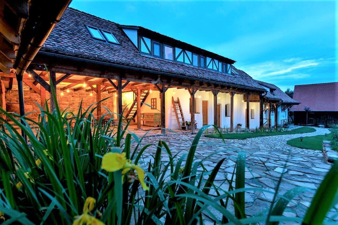 Viscri 44 Hotel Екстериор снимка
