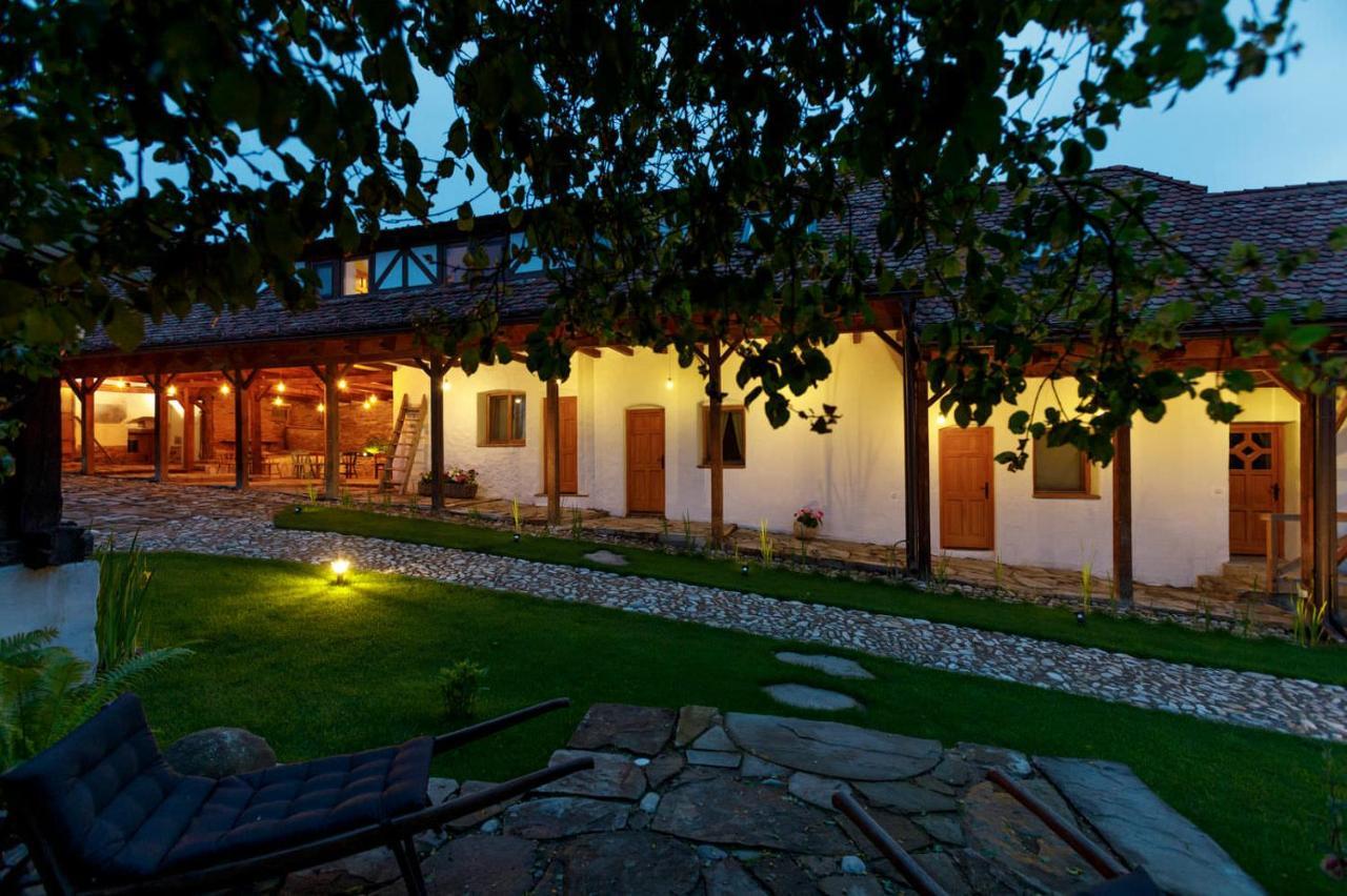 Viscri 44 Hotel Екстериор снимка